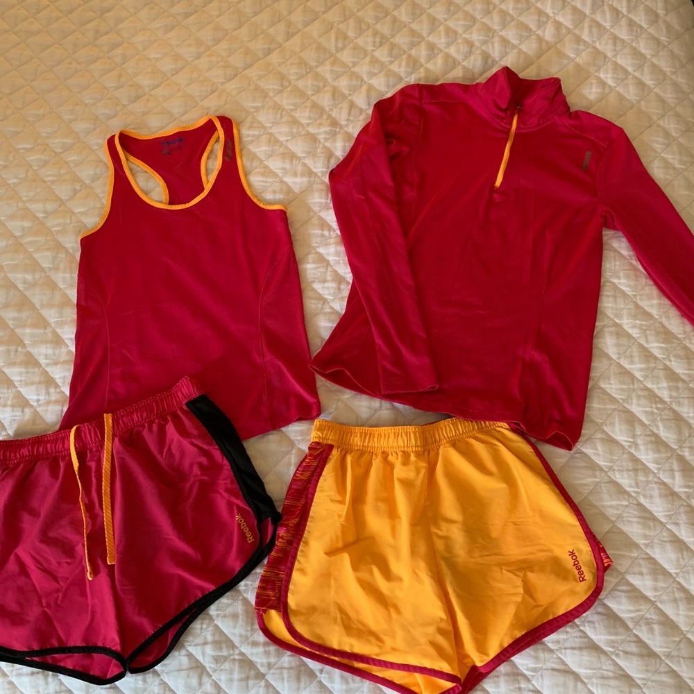 Lot of 4 running outfit